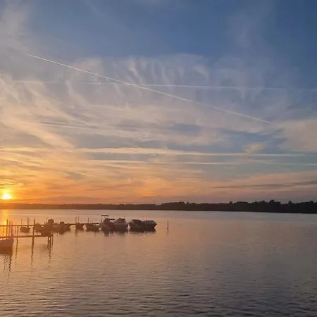 6 Person In Hejls-by Traum *