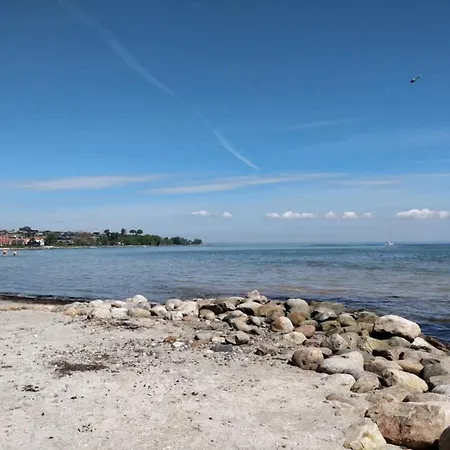 6 Person In Hejls-by Traum *