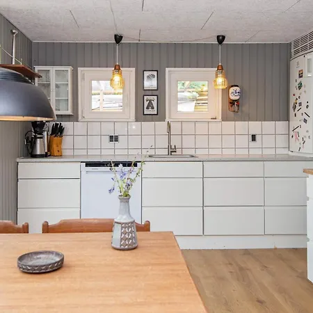 6 Person In Hejls-by Traum * Hejls